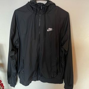 MENS - Nike Wind Breaker / Size Medium / Brand New & Never Worn